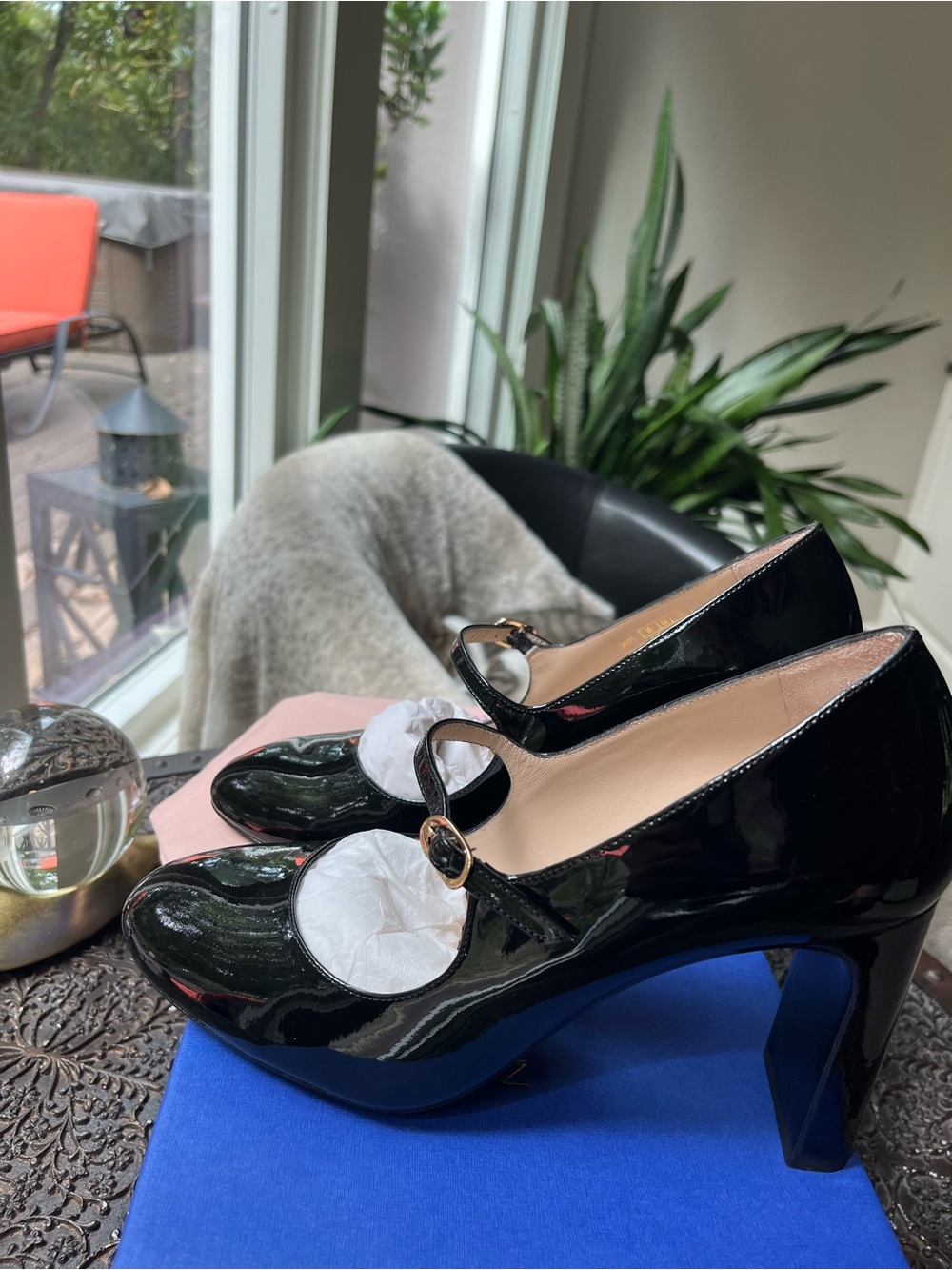 STUART WEITZMAN BABETTE BLACK PATENT LEATHER MARY JANE 85 PUMPS 8.5